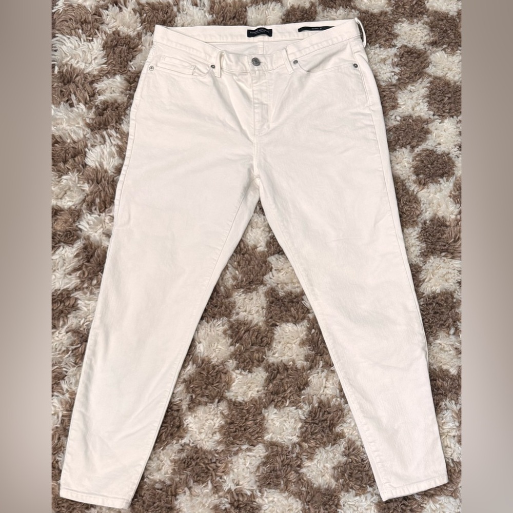 Banana Republic Premium Denim in White